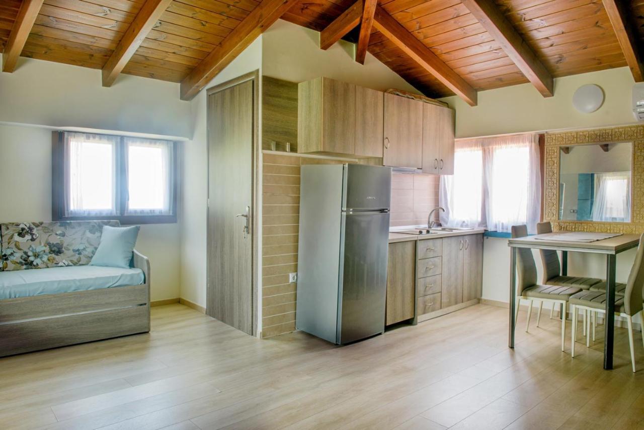 3D Iliadis Suites Jeriszósz Kültér fotó